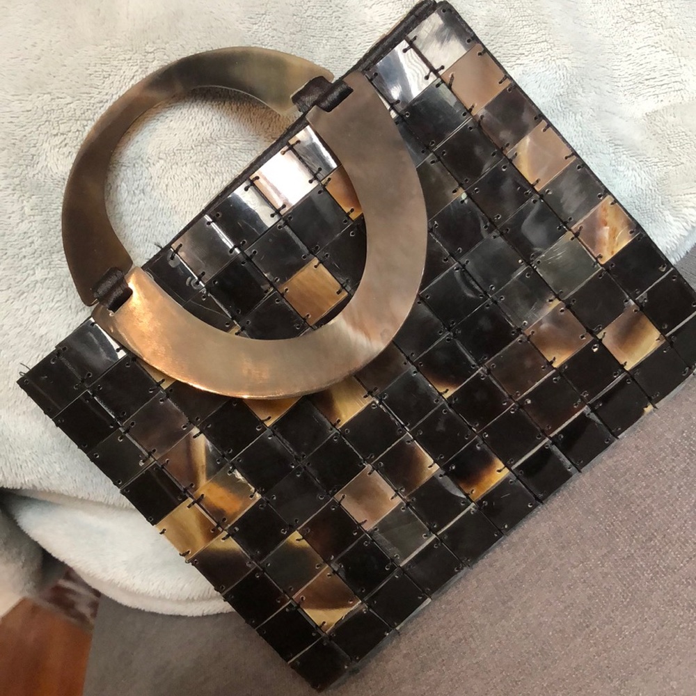 Stunning vintage clutch 🤎🤎🤎